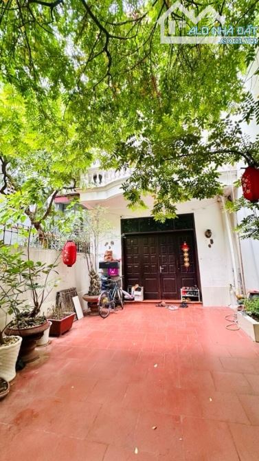 CẦU GIẤY DT 102M CHỈ 21,9 TỶ,NGÕ THÔNG,KINH DOANH,GẦN PHỐ,CÓ GPXD 6 TẦNG