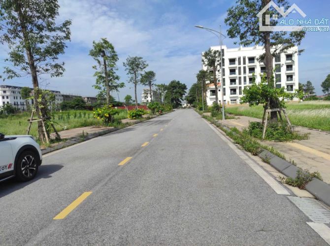 Bán đất khu đấu giá AMDI Việt Đoàn Tiên Du, ô tô tránh, vỉa hè, kinh doanh.