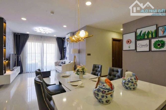 Bán nhà Trần Hữu Tước 35m2 nhà đẹp nhiều phòng cho thuê nở hậu 6.9 tỷ