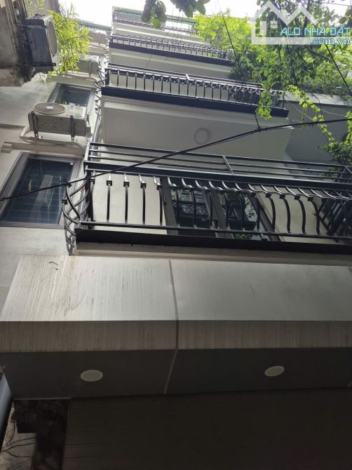 NHÀ ĐẸP XÂY MỚI 5 TẦNG THANG MÁY KINH DOANH ĐỈNH QUAN NHÂN THANH XUÂN 32m 8 TỶ