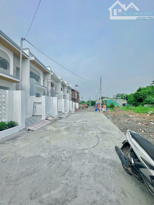 BÁN NHÀ TRẢ GÓP NGÂN HÀNG GIÁ RẺ NHẤT KHU VỰC NGAY TRUNG TÂM PHƯỜNG TÂN TRIỀU