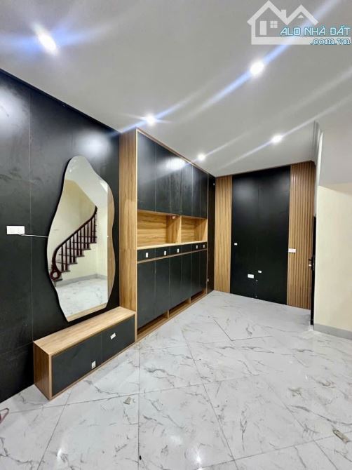 BÁN NHÀ BỒ ĐỀ – LONG BIÊN - 39M2 x 6 TẦNG– 9.2 TỶ