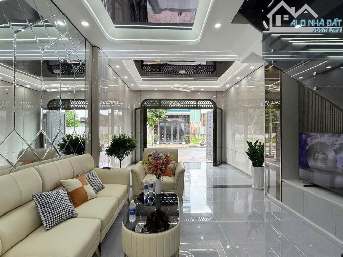Bán nhà liền kề KĐT Văn Quán, vị trí trung tâm,80m 4 tầng, gara ô tô, 20 tỷ