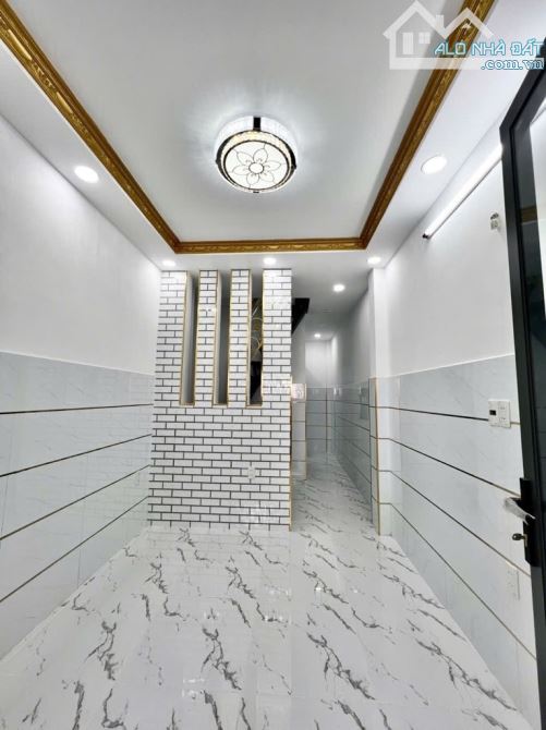 Bán nhà 2 tầng mới đẹp, 22m2 (3x8), Ngay Chiến Lược, sát Tên Lửa, chỉ hơn 1 tỷ