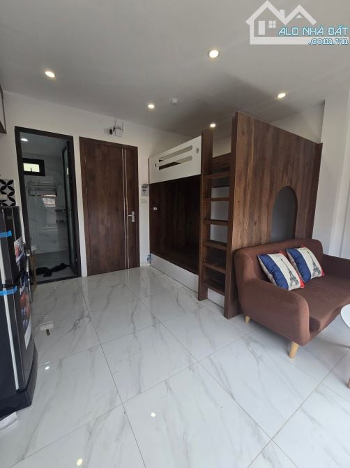 BÁN NHÀ CĂN HỘ KHÉP KÍN 6 TẦNG THANG MÁY  ,DOANH THU GẦN 30TR/THÁNG, GIÁ CHỈ 8,3 TỶ