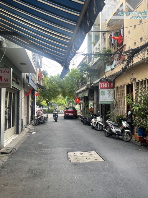 😍😍 BÁN NHÀ BÌNH THẠNH -HẺM XE HƠI ĐỖ CỔNG - HOÀNG HOA THÁM - CHỈ 6.8 TỶ.