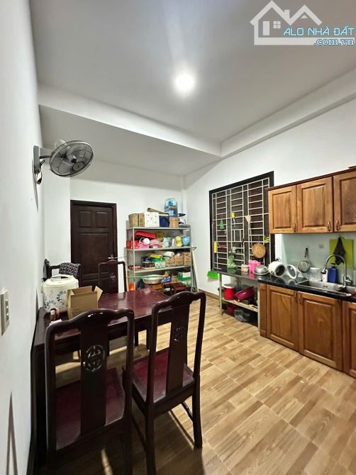 Bán Căn Nhà 2 Tầng Full Nội Thất , Đường Cây Duối Rộng 7m , 120m2 , Giá 3 tỷ 200 triệu
