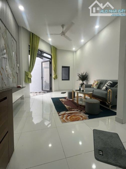NHÀ 3 TẦNG MÁI BTCT NGUYỄN VĂN QUÁ, Q12 - 4,5x9 - 41m²- NGAY THCS PHAN BỘI CHÂU - 4 TỶ LẺ