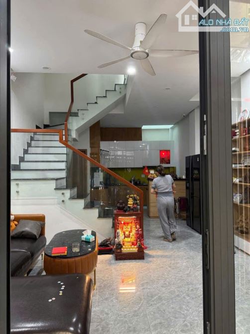NHÀ 3 TẦNG 3 MÊ 54M2- KIỆT 3M LÊ ĐÌNH THÁM- HẢI CHÂU- CHỈ 4.2T.Ỷ.