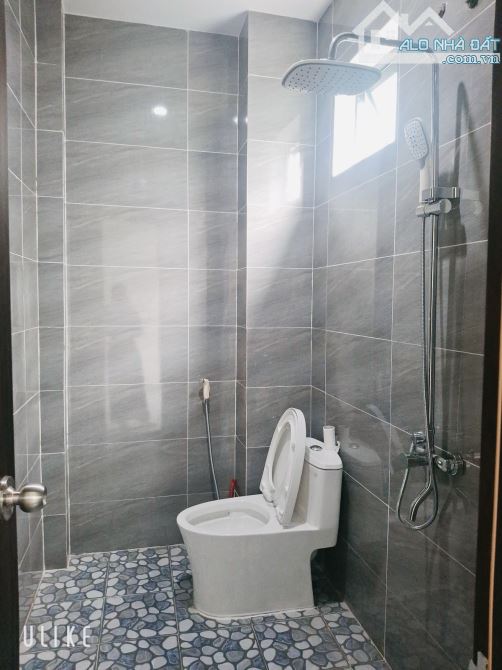 🏡🏡🏡 SIÊU PHẨM MỚI KENG - KIỆT Ô TÔ THÔNG, NHÀ 2 TẦNG 3PN ĐỦ CÔNG NĂNG.  👉Chỉ 4 tỏi hơn - 11