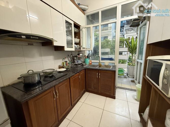 Bán nhà chung cư Toà CT3 Hoàng Cầu-DT 66 m2-VIEW THOÁNG-2 NGỦ-1 WC. - 1
