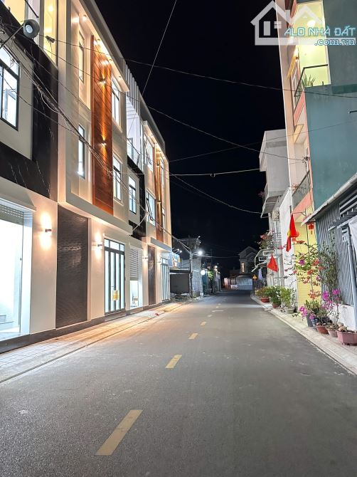 NHÀ MẶT TIỀN TRUNG TÂM CẦN THƠ GẦN ĐH CÔNG NGHỆ - CD Y TẾ -ST LOTTE MẬU THÂN 3 tỷ 190 - 1