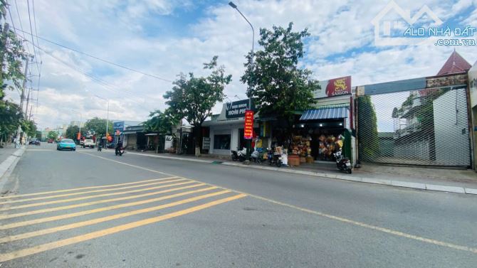 BÁN NHÀ 3 TẦNG 257 M2 NGANG 5.7 M MẶT TIỀN KINH DOANH ĐƯỜNG TRẦN HƯNG ĐẠO – DĨ AN - 17 TỶ - 1
