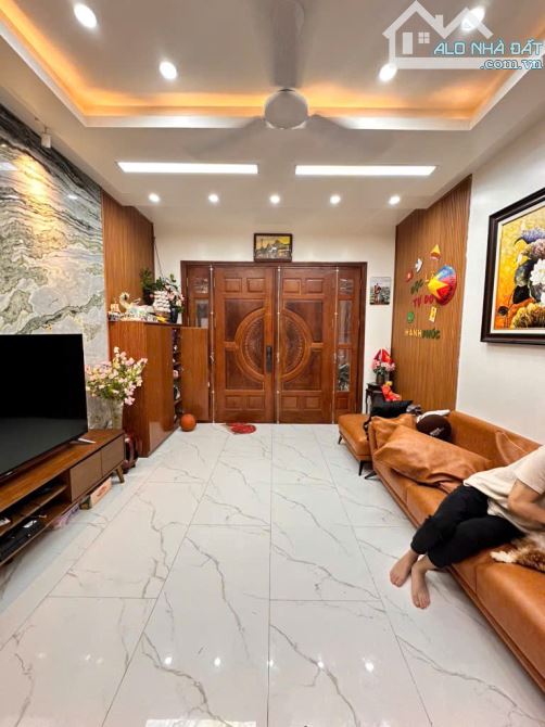 HOÀNG HOA THÁM DT46M x5 TẦNG-9,35 TỶ NHÀ ĐẸP,NGÕ RỘNG THOÁNG - 1