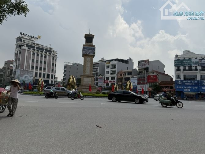 HOT! Rẻ hơn lô kế bên 10 giá. Bán gấp 70m khu 4,3ha cạnh vòng xuyến Văn Giang, Hưng Yên - 1