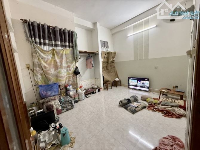 Bán nhà kiệt ô tô Ông Ích Khiêm, gần ngã tư Lê Duẩn - 1