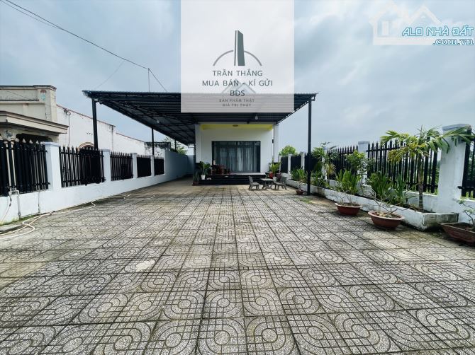 Bán Đất Tặng Nhà Mới Xây - KDC - Chỉ Việc Dọn Vào Ở Ngay - 1