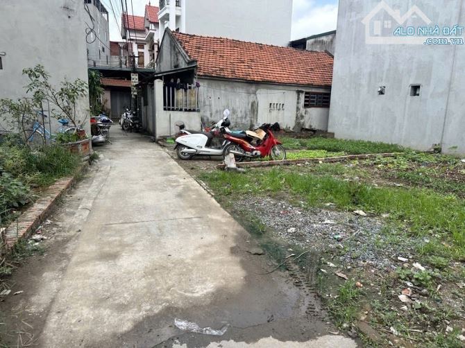 VĂN LÂM_HƯNG YÊN : Ô TÔ VÀO ĐẤT_NGÕ THÔNG_KINH DOANH_NỞ HẬU_MẶT TIỀN RỘNG 5,5M_GIÁ 2 TỶ 75 - 1