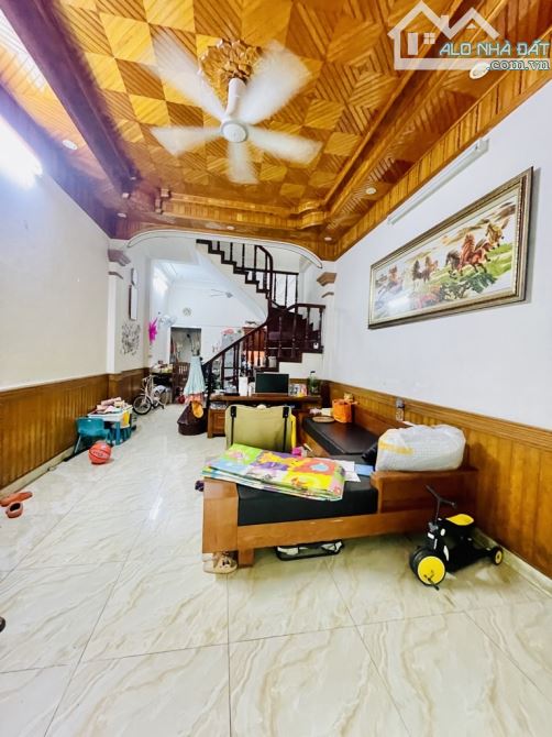 Siêu phẩm Nguyễn Khang - Cầu Giấy, vị trí trung tâm, ô tô gần phố, 47m2 x 5T, nhỉnh 10 tỷ - 1