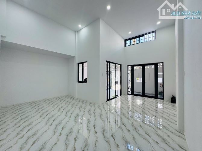 bán nhà đẹp góc 2 mặt tiền,ô tô đậu trong nhà,lê hồng phong, phước hải, giá chỉ 5,7 tỉ - 1