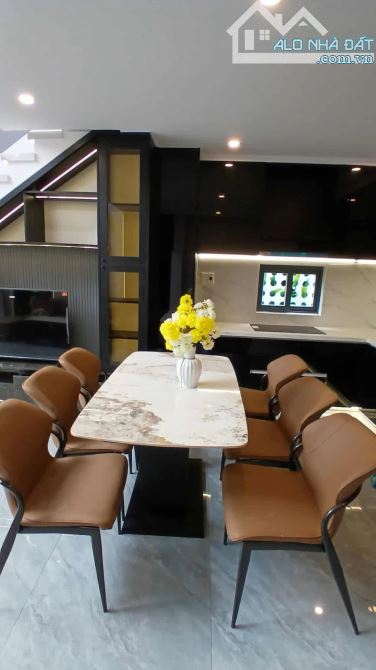 🏡 NHÀ 2 MẶT KIỆT – GIÁ RẺ KHÓ TIN – FULL NỘI THẤT – NGAY TRUNG TÂM 🏡 - 1