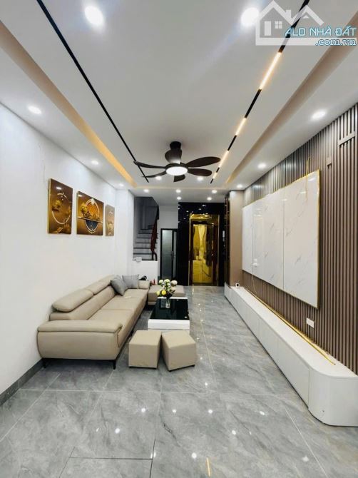 SIÊU PHẨM NGỌC THUỴ DÂN XÂY 7 TẦNG THANG MÁY - FULL NỘI THẤT NHẬP KHẨU CAO CẤP - - 1