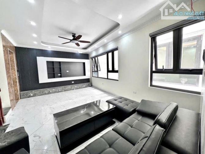 BỒ ĐỀ – HỒNG TIẾN – 6 TẦNG – THANG MÁY – Ở NHƯ NGHỈ DƯỠNG – 9,3TỶ - 1