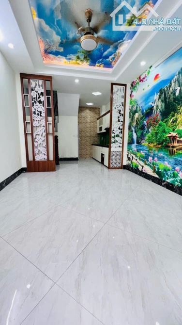 🏠 PHÚC LỢI – 30M², 5 TẦNG, 3 NGỦ Ở NGAY – 5,55 TỶ - 1