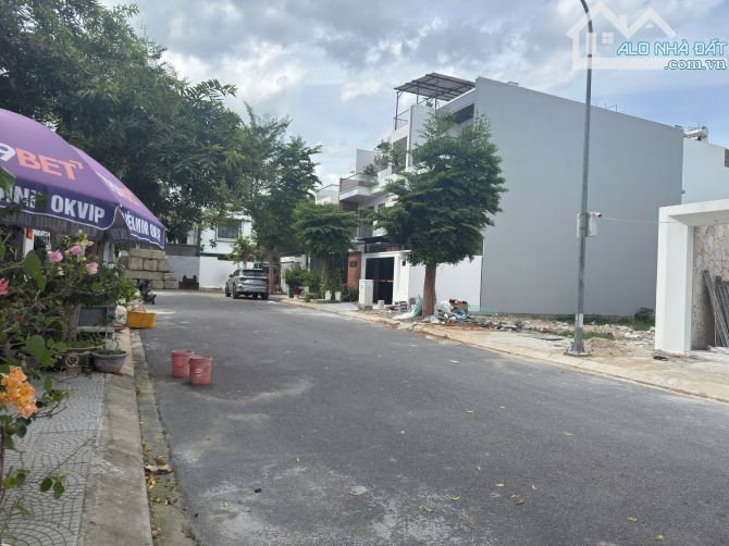 BÁN BIỆT THỰ GÓC ĐƯỜNG 90 & 98B – KHU ĐÔ THỊ MỸ GIA GÓI 5 (THÁI HƯNG). Giá rẻ 19 tỷ, 287m2 - 1