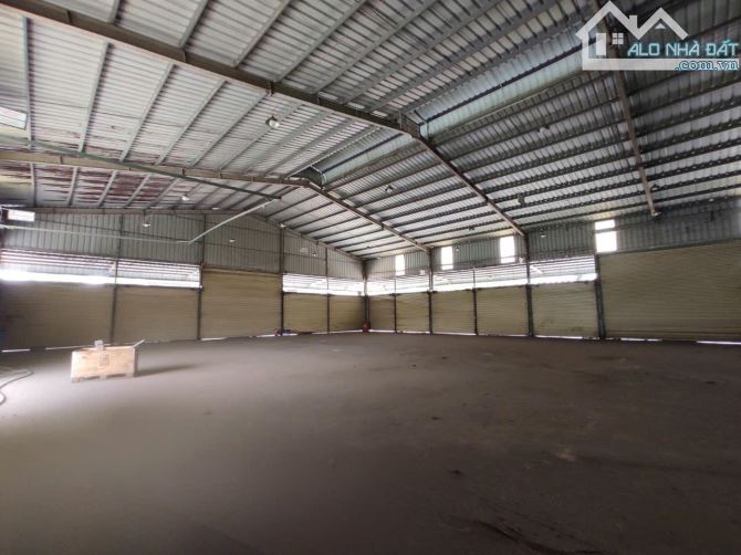 BÁN ĐẤT CÓ SẴN NHÀ XƯỞNG MẶT TIỀN KINH DOANH TẠI PHƯỚC TÂN 1300M2 - 1