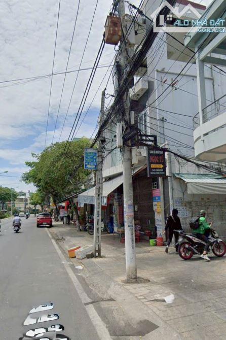 Bán đất hẻm Trần Phú, Vĩnh Nguyên. Diện tích 77,3m2 (5×15). Giá 2,8 tỷ. • Ngang rộng 5m - 1