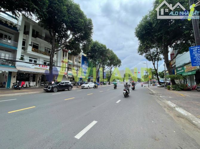 BÁN GẤP MẶT TIỀN NAM KỲ KHỞI NGHĨA DIỆN TÍCH 193m² NGANG TRÊN 7M VỊ TRÍ KINH DOANH ĐÔNG ĐÚ - 1
