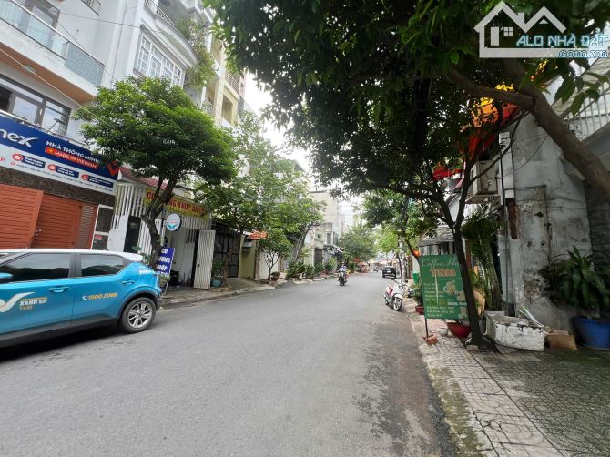 Bán nhà khu VIP 1 trục gần mặt tiền Nguyễn Oanh, 4x17m, 3 tầng BTCT, giá chỉ 10.5 tỷ, - 1
