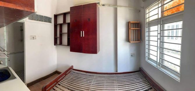 Chủ cần tiền bán gấp NHÀ SÁT QUẬN 1 gần 30m2 6 phòng đang cho thuê 20 triệu tháng - 1