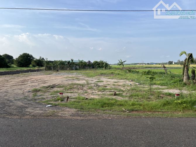 Bán 4 lô đất mặt tiền Nguyễn Huệ, xã Đất Đỏ, HCM - Vị trí đẹp, tiềm năng lớn chỉ từ 780Tr - 1