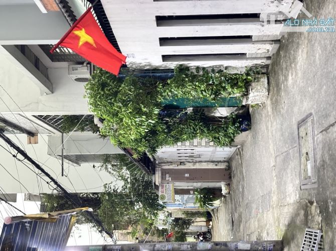 Bán nhà phường 24 bình thạnh 85m2 3 tầng ngang lớn hơn 9m chỉ 7,9 tỷ - 1