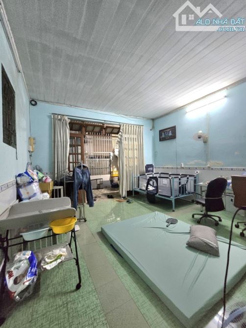 Bán nhà hẻm Đình Phong Phú, Q.9: 64m2, 1 tầng, 1PN, SH, 3.6 tỷ. LH: - 1
