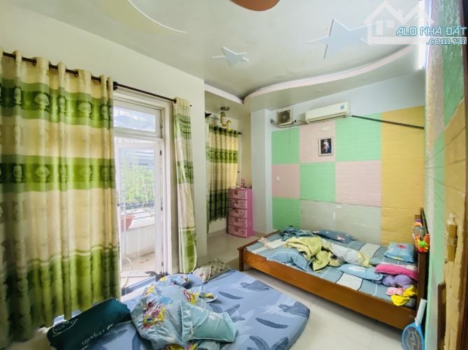Nhà 3 tầng mặt tiền đường ô tô liền kề Đỗ Xuân Hợp, Phước Long B, Quận 9 - 1