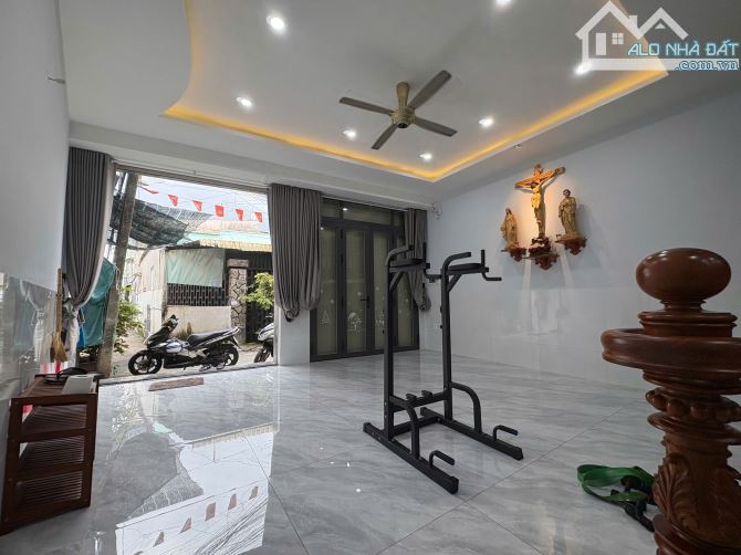 Bán nhà 1 trệt 2 lầu hoàn công ,Phường Tân Phong , Biên Hoà DTSD 190m2 giá 3,75tỷ - 1