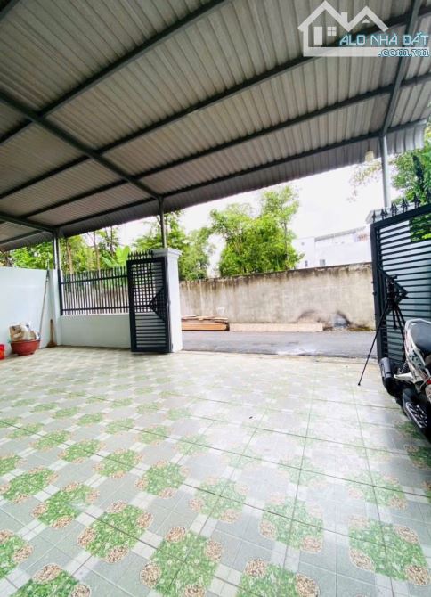 GẤP!!! NHÀ C4 ( 9x24 )- SÂN ĐẬU OTO, HẺM NHỰA, TRUNG TÂM THỦ DẦU, NHỈN 3 ĐỒNG TL - 1