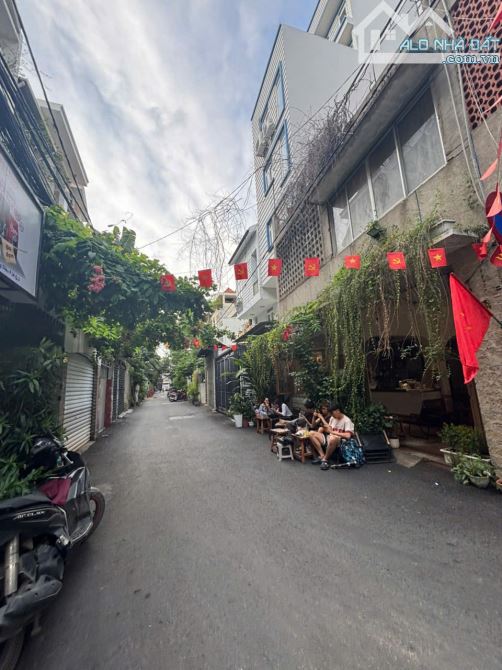BẤN GẤP 2MT CƯ XÁ TRẦN QUANG DIỆU, Q3 – NHÀ NGANG 8M, SỔ HỒNG RIÊNG, CHỈ 13 TỶ - 1