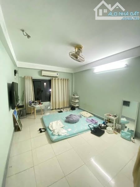 NHÀ ĐẸP SÁT PHAN XÍCH LONG - 40M2 - 4TẦNG - CHỈ 8.X TỶ - HẺM XE TẢI - PHÚ NHUẬN . - 1
