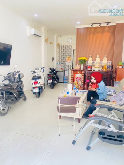Nhật Tảo quận 10 48/57m2 6 tầng giá chỉ 27 tỷ - 1