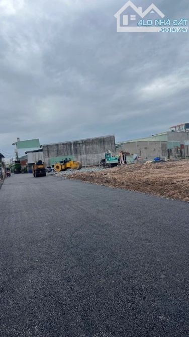 BÁN ĐẤT DT LỚN FULL THỔ TẠI HÓC MÔN.5000M2.GIÁ CHỈ 16TR/M2 - 1