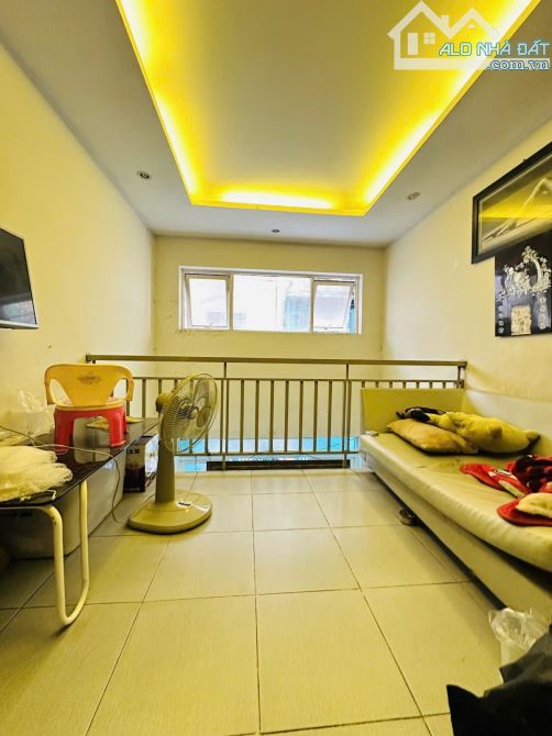 Nhà bán hẻm 4m Nguyễn Đình Chiểu, quận 3, gần CMT8, 4pn, chỉ 6 tỷ 8 - 1