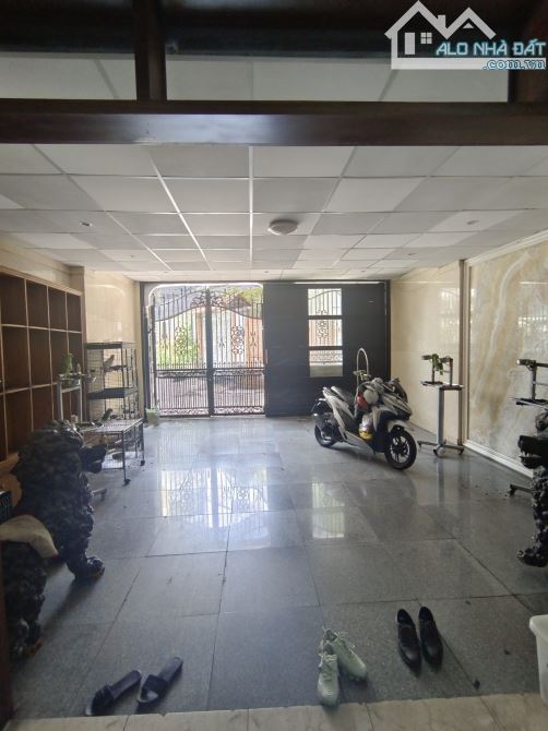 Tô Hiến Thành quận 10 125m2 3 tầng giá chỉ 23 tỷ - 1