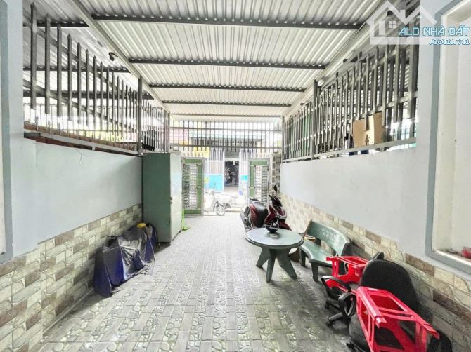 nhà 1 trệt 1 lầu 94,6m2 hoàn công gần đường Quốc Lộ 1K P.Bình An - 1