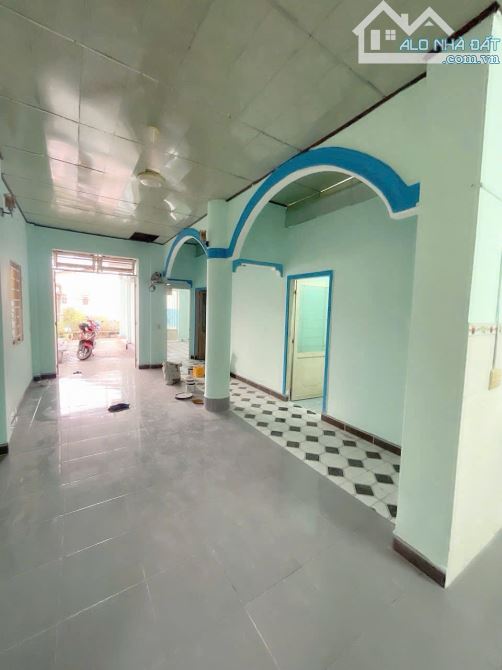 NHÀ TO Ở NGAY, 140M2 ( 7.8 x 18 ), HẺM XE HƠI, BAY NHANH 4 ĐỒNG TL - 1