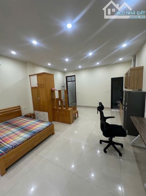 Toà nhà APARTMENT 8 Tầng Thang máy - 175m2 - Ô tô Tránh - VIP Thanh Xuân - 4x Tỷ - 1