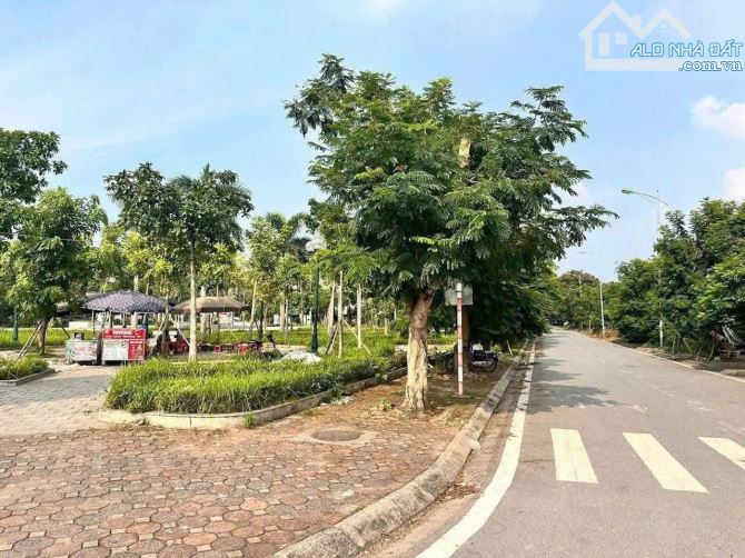 CẦN BÁN ĐẤT THẠCH BÀN LONG BIÊN HÀ NỘI. - 1